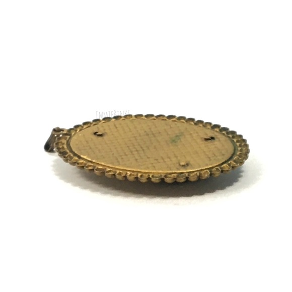 Vintage Art Nouveau Bronze Tone MOP Cameo Necklace Pendant - Picture 9 of 16